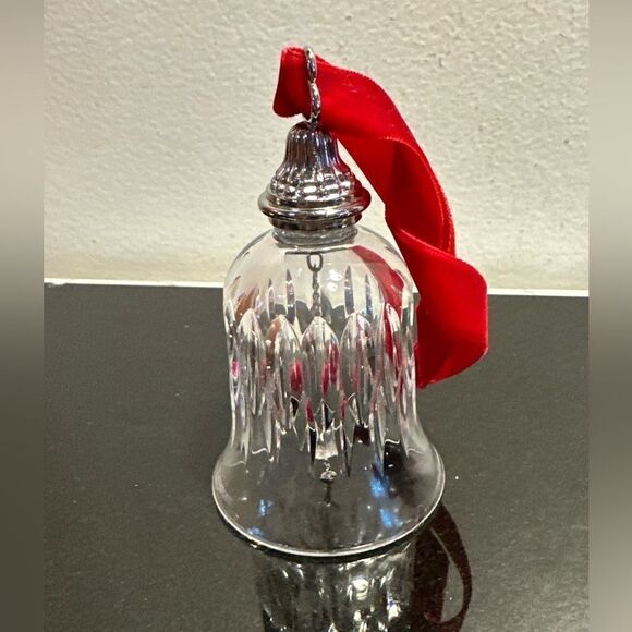 WATERFORD CRYSTAL 12 DAYS of
CHRISTMAS BELL, 5th Ed., 5 Gold rings - Picture 12 of 13